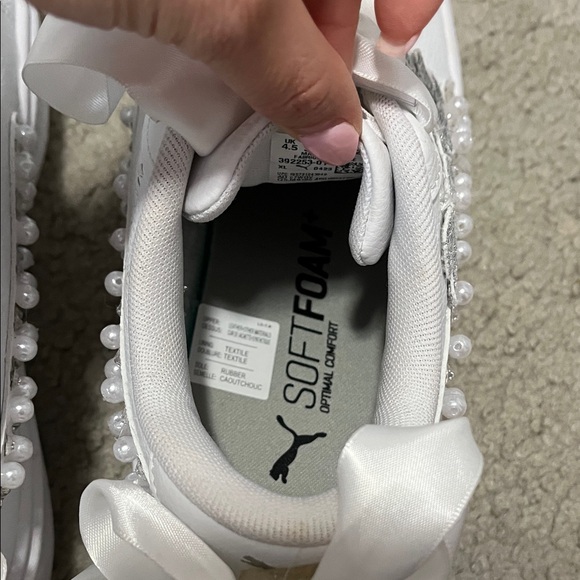 PUMA Women's Custom Bridal Wedding White Pearl Sneakers Size 7 Brand New - Picture 6 of 6